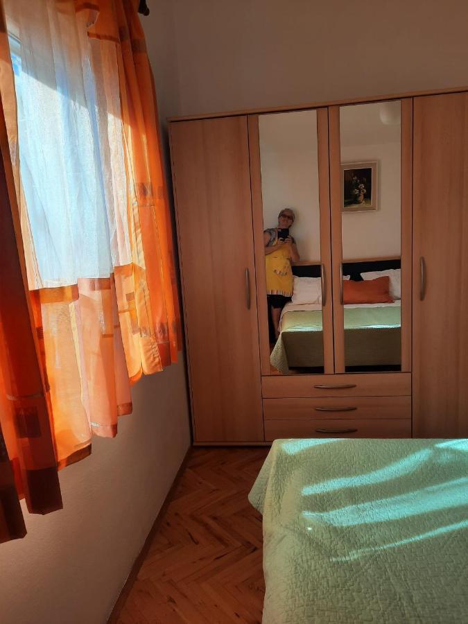 Apartmani Gracela Vodice Oda fotoğraf